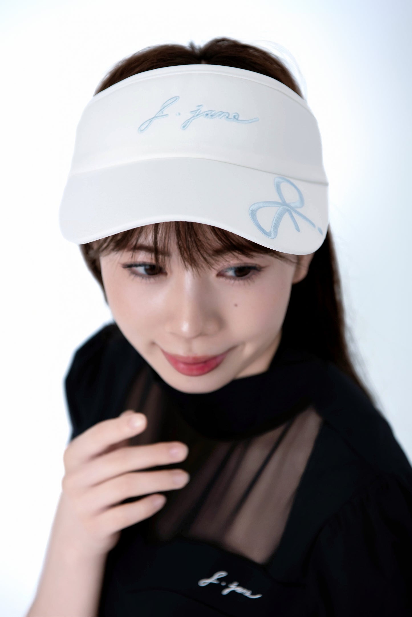 ロゴ入りリボンサンキャップ(White)