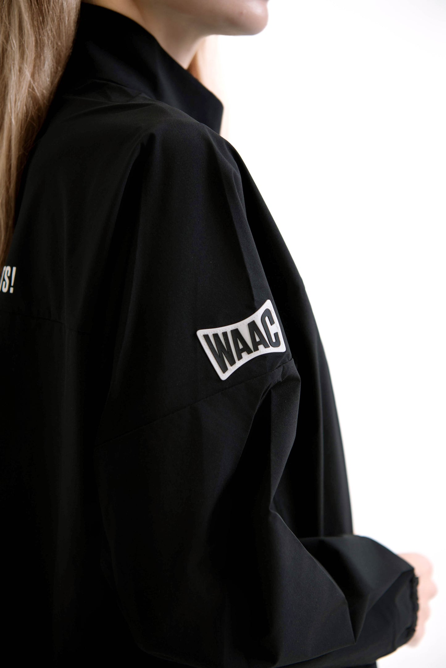 2.5層ラミネートストレッチタフタ アウター(Black)